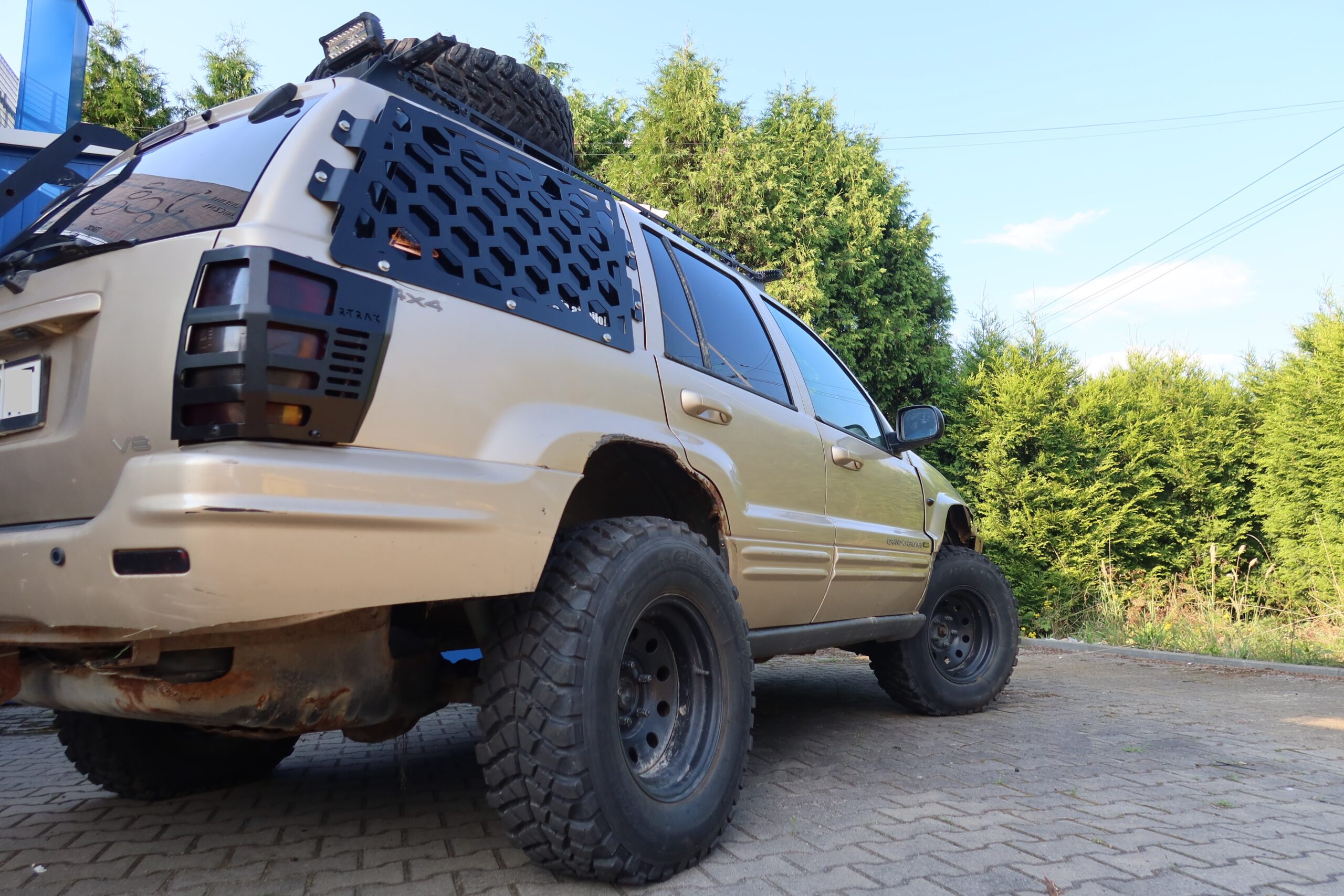 Osłonki szyb tylnych R-Trax Jeep WJ